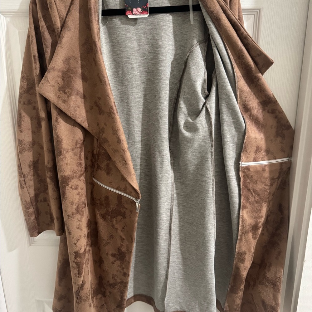 Brown Suede-Like Blazer with Waterfall Collar - Picture 4 of 7